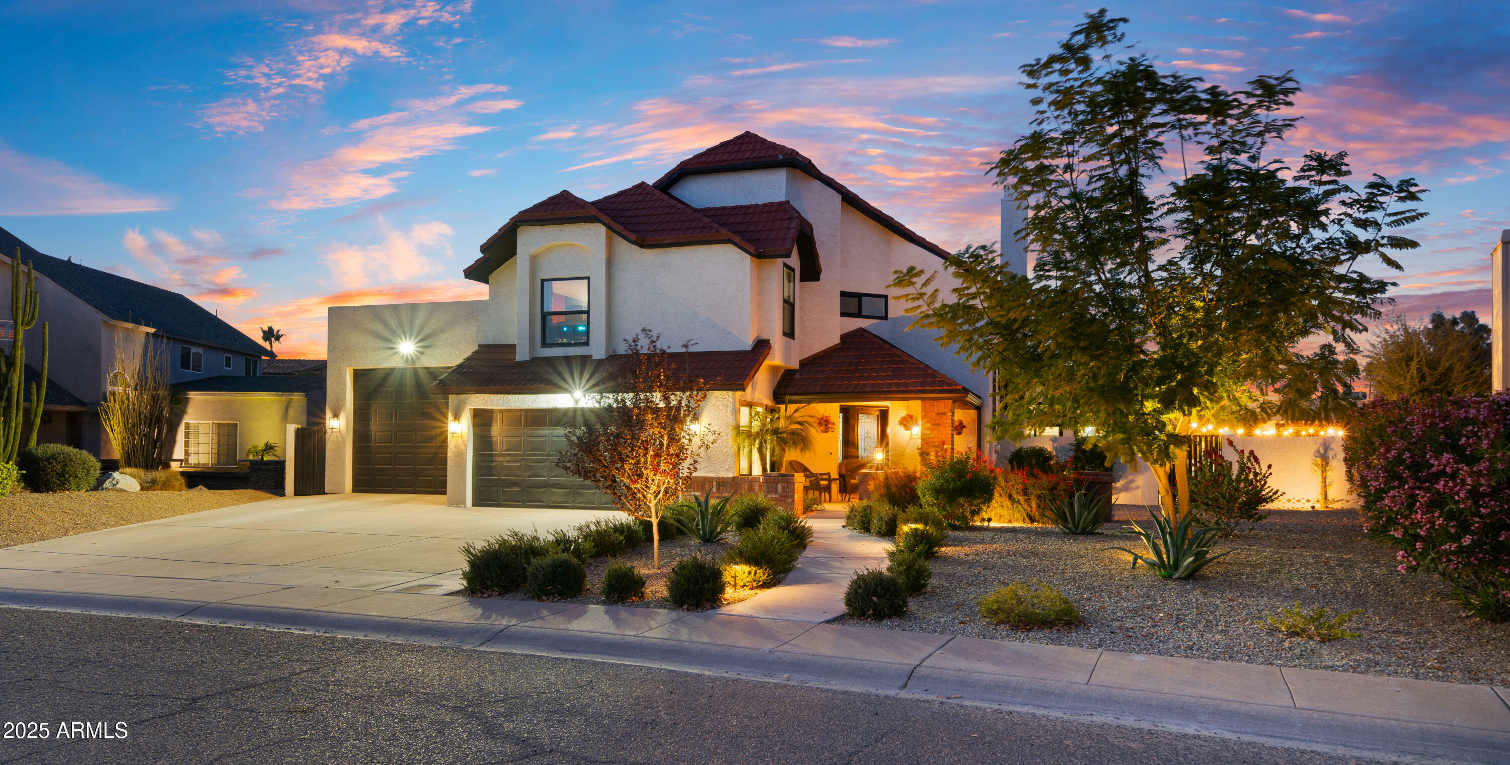 Property Photo: 5012 E Blanche Drive AZ 85254