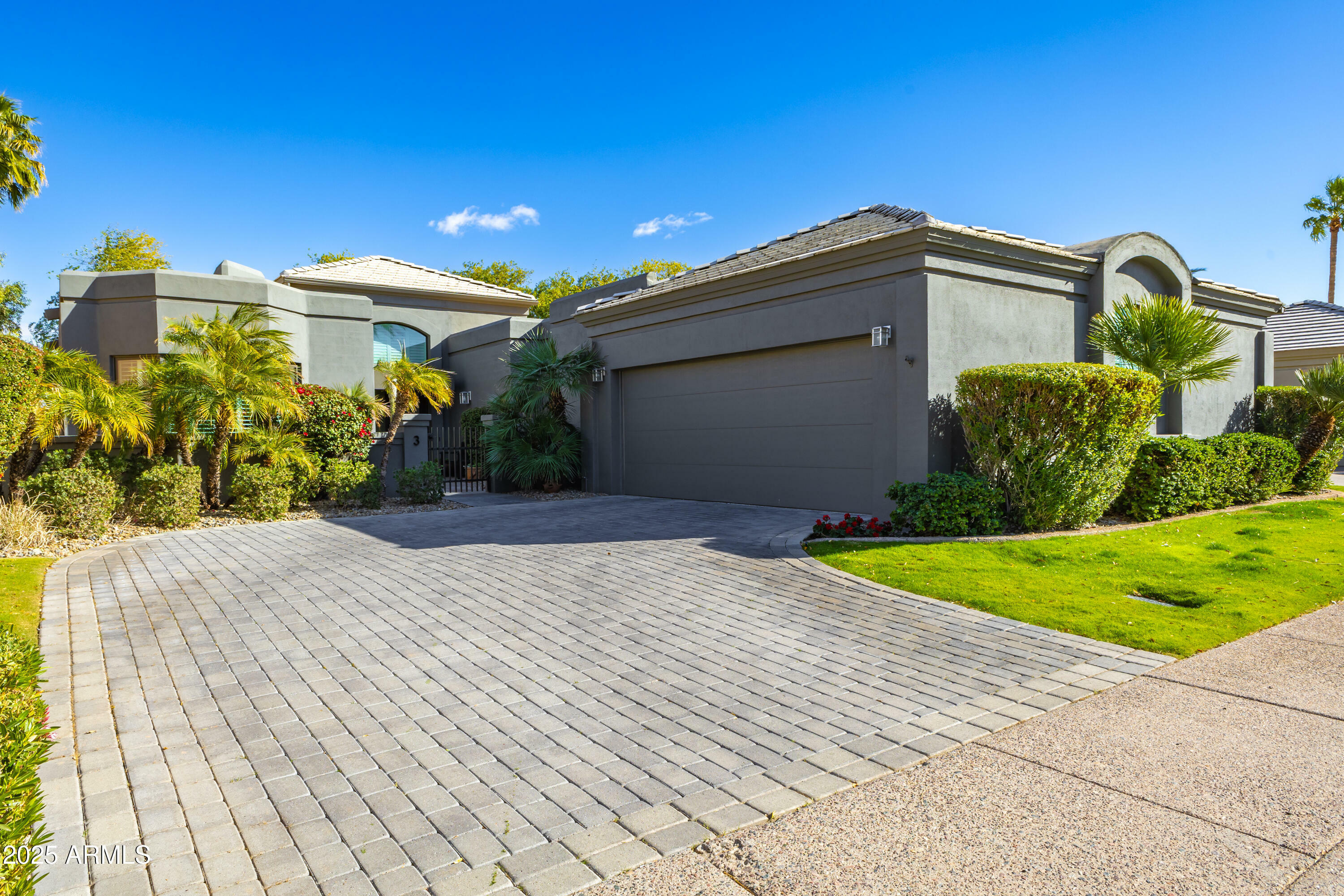 Property Photo: 7878 E Gainey Ranch Road 3 AZ 85258