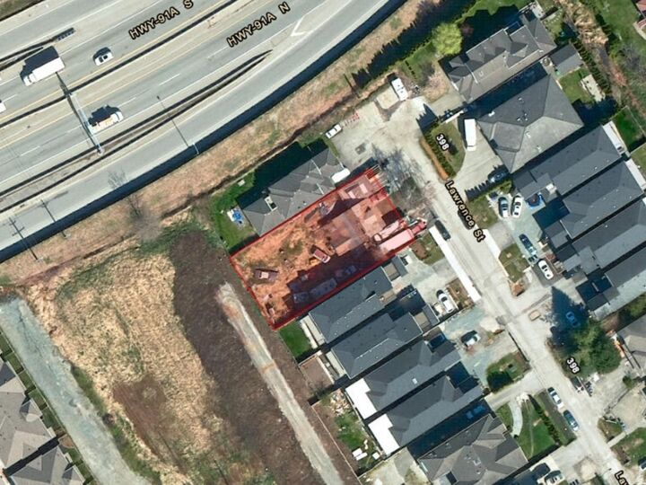 324 Lawrence Street — photo 1
