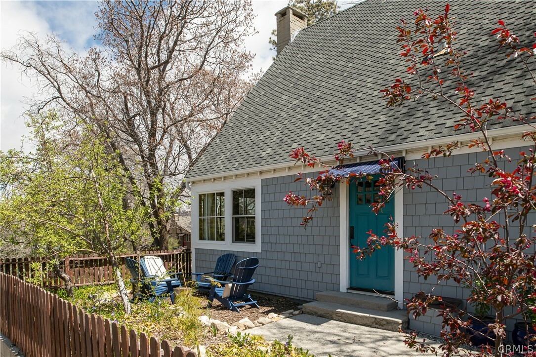 Property Photo: 419 Hemlock Drive CA 92352