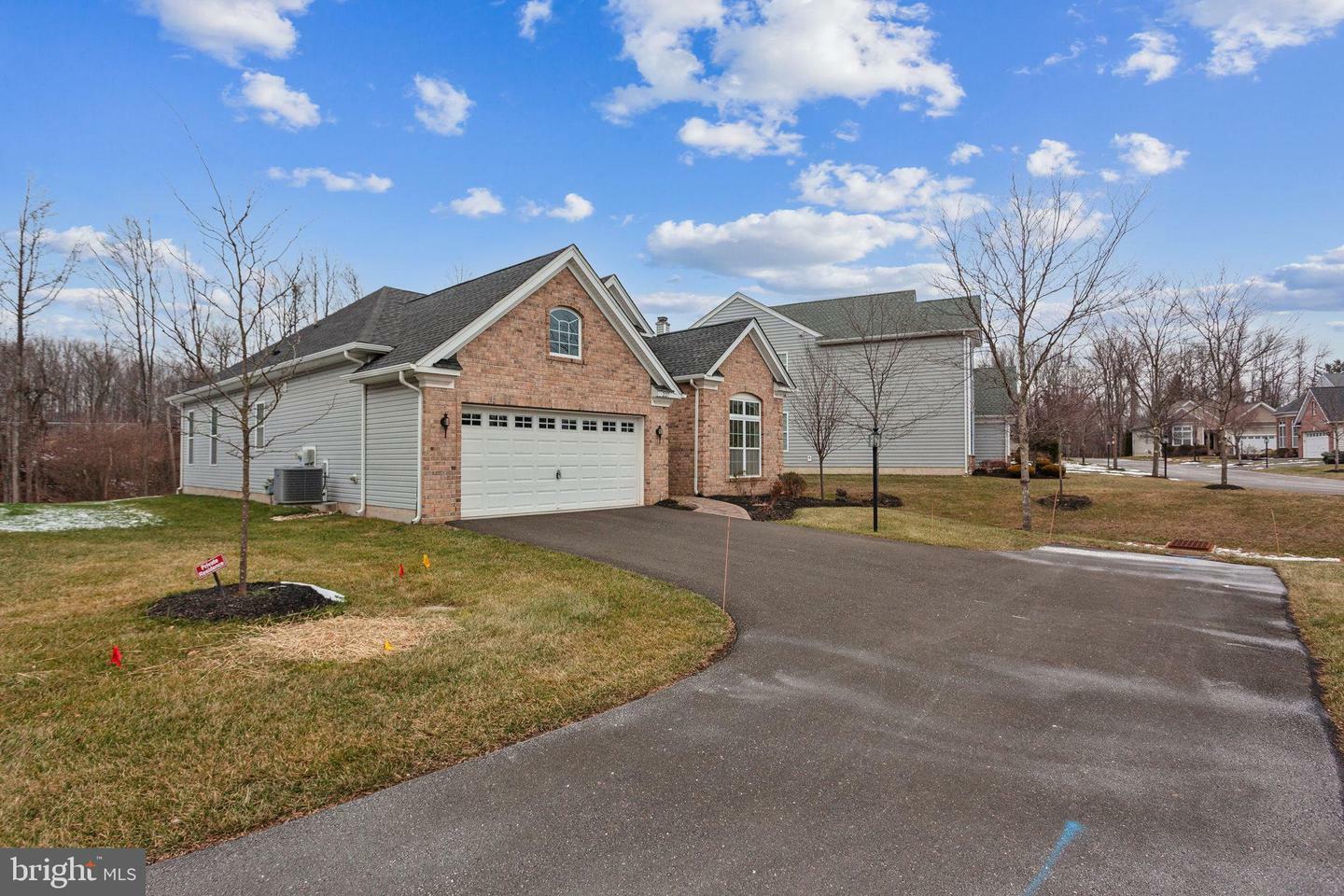 Property Photo:  227 Grant Way  PA 19067 