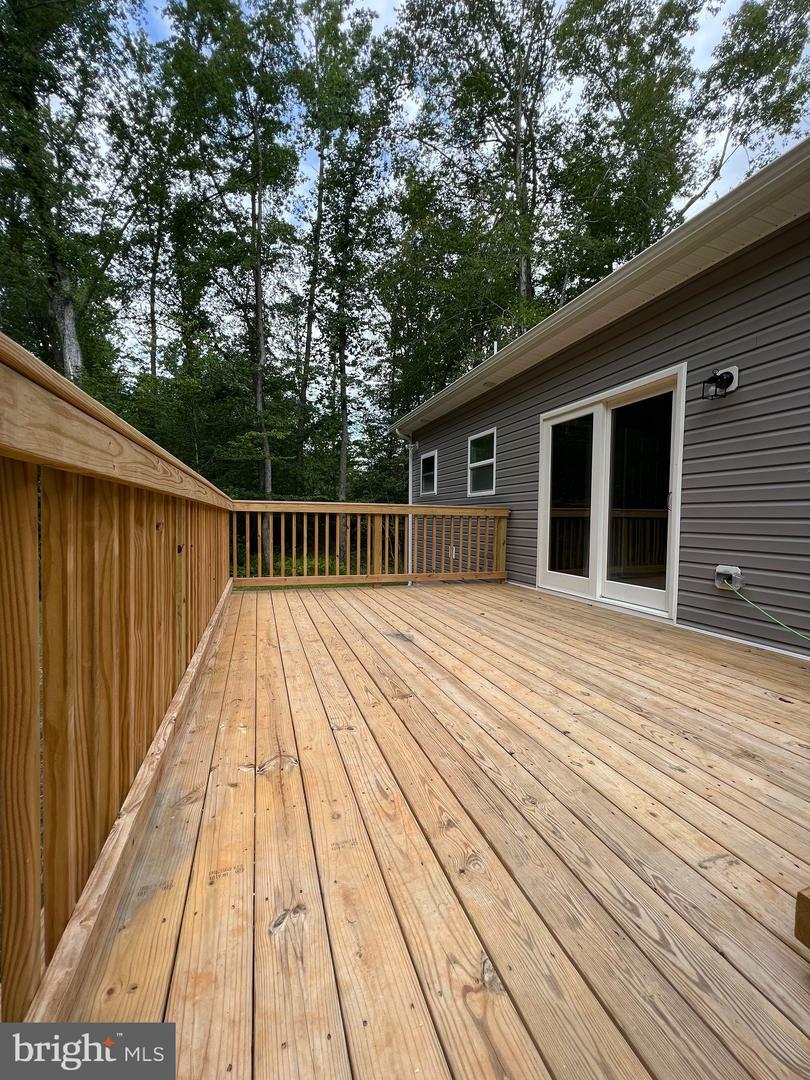 Property Photo: 334 Shorewood Drive VA 22443