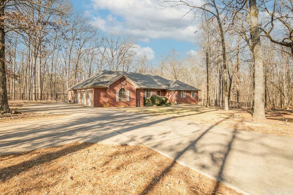 Property Photo:  90 Windsong Cove  AR 72023 