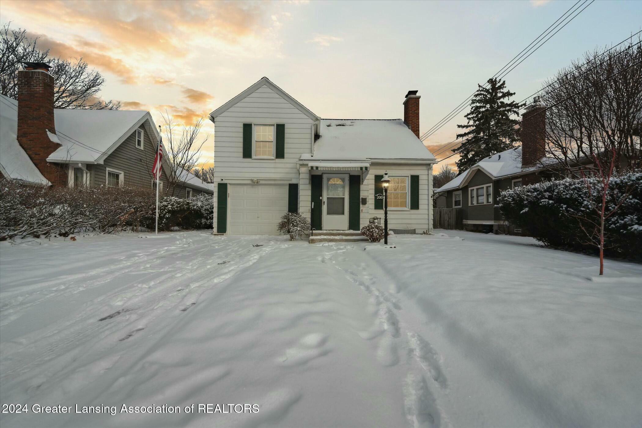 Property Photo:  2010 Old Oakland Avenue  MI 48915 