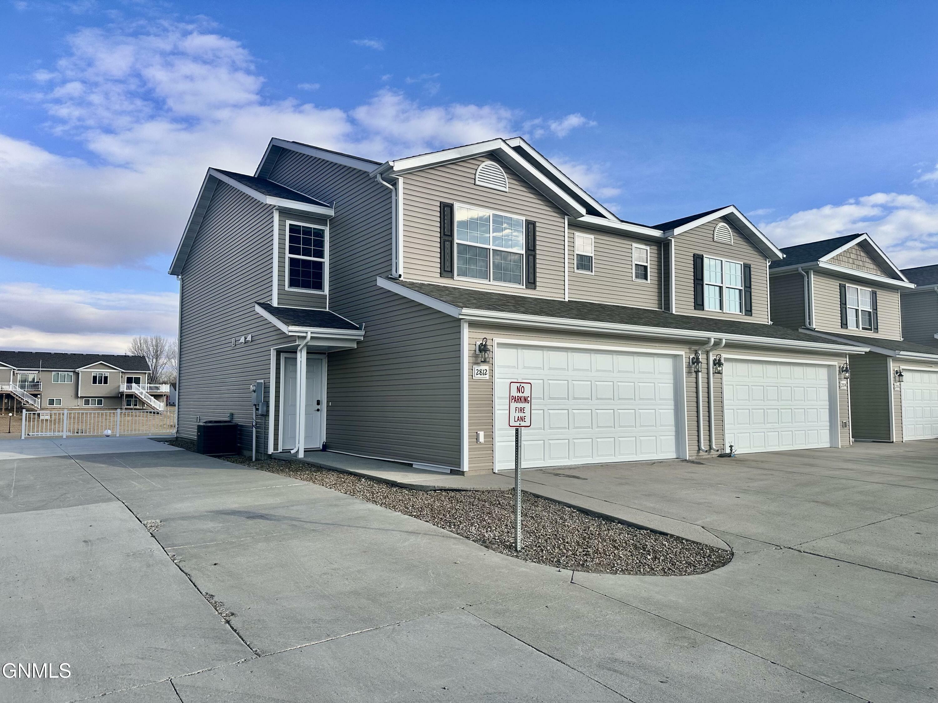 Property Photo:  2812 Douglas Place SE  ND 58554 