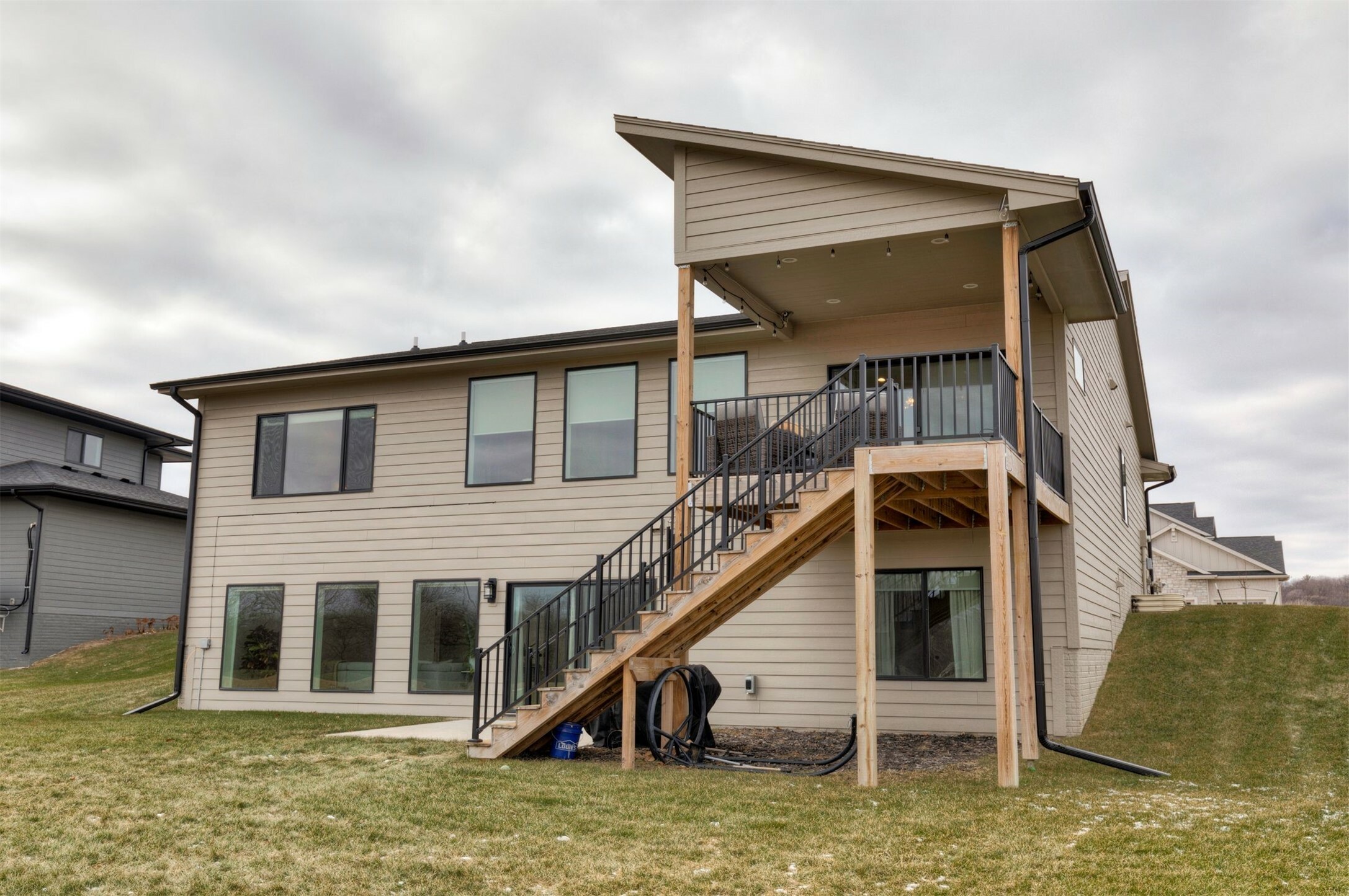 Property Photo:  1618 S 33rd Street  IA 50265 