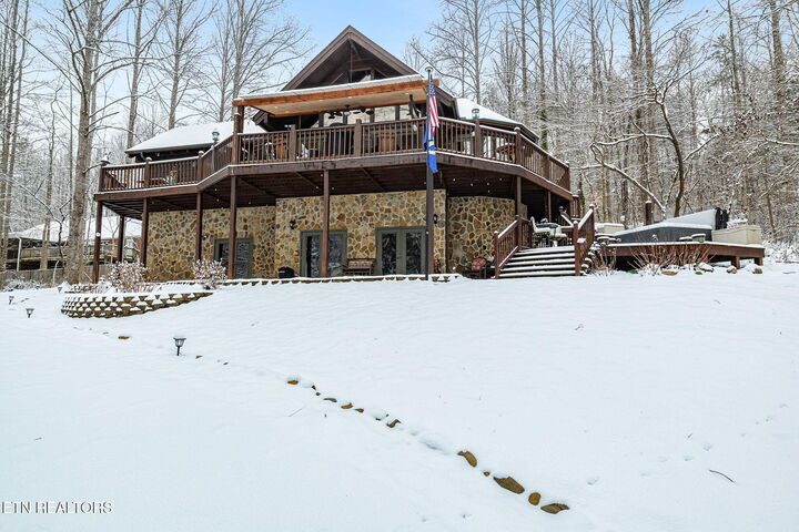 156 E Leatherwood Dr. Drive  Walland TN 37886 photo