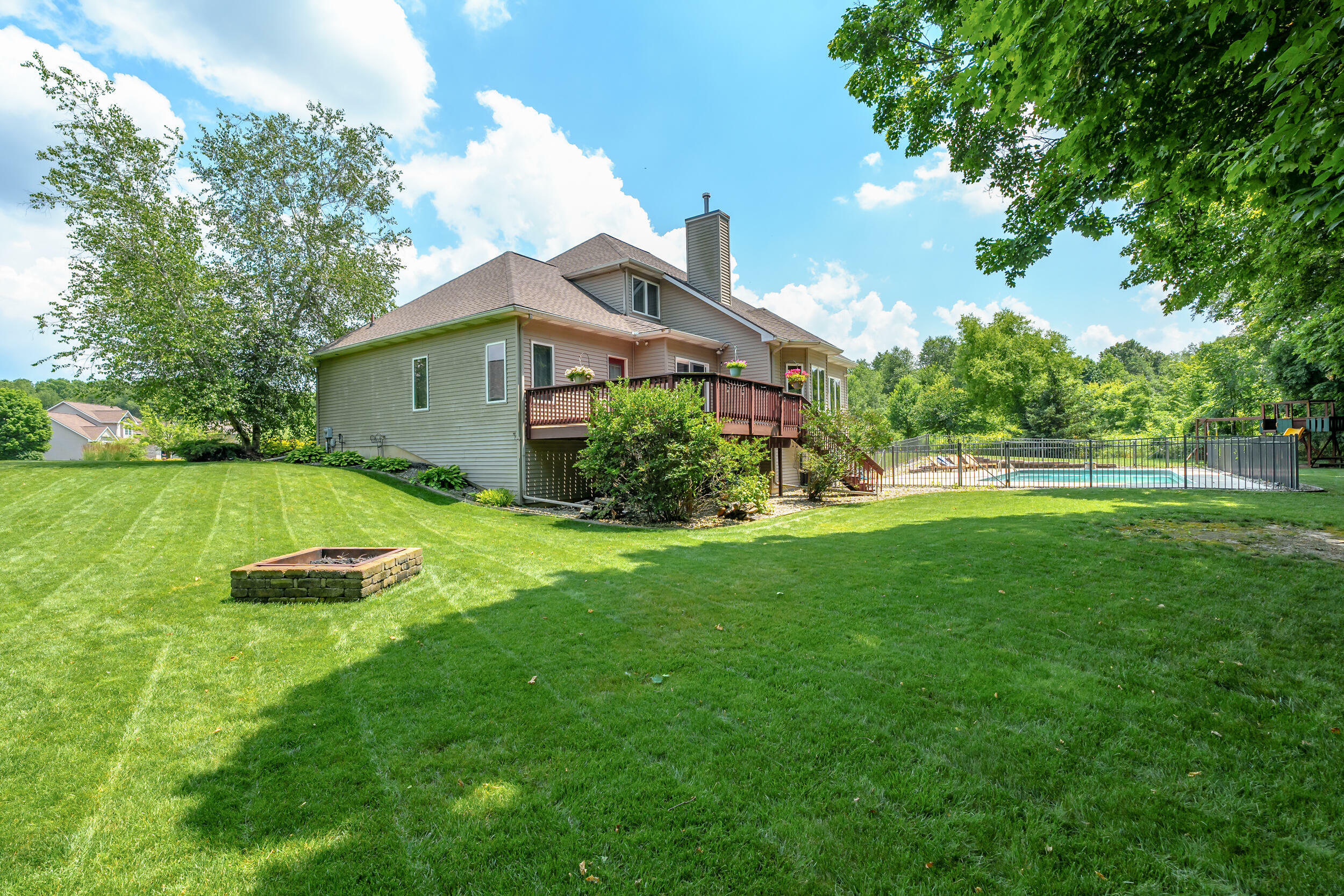 Property Photo:  125 Sawgrass Lane  MI 49015 