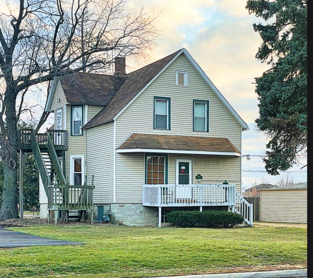 Property Photo:  7635 W Foster Avenue  IL 60656 