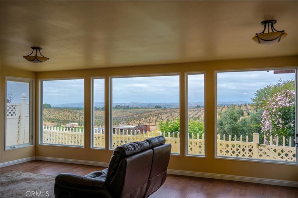 Property Photo: 7240 Iverson Place CA 93446