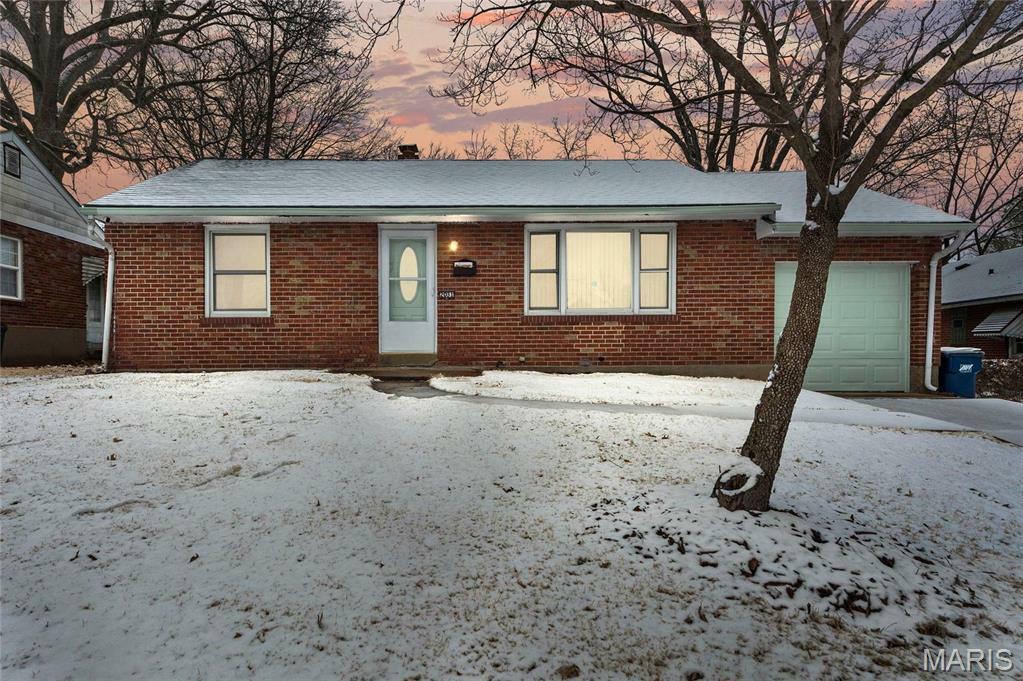 Property Photo: 2031 Hildred Avenue MO 63136