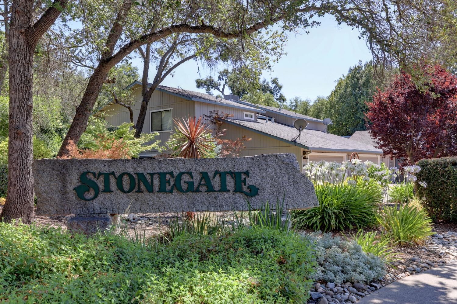 Property Photo:  3963 Stonegate Court  CA 95650 