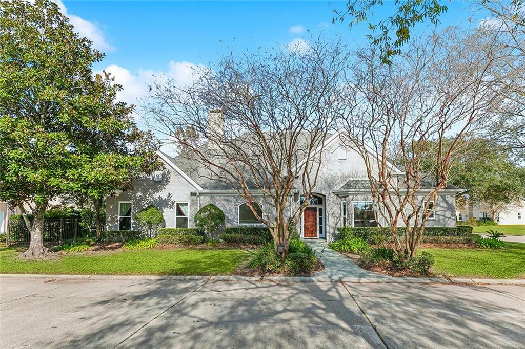 Property Photo: 618 English Turn Drive LA 70131