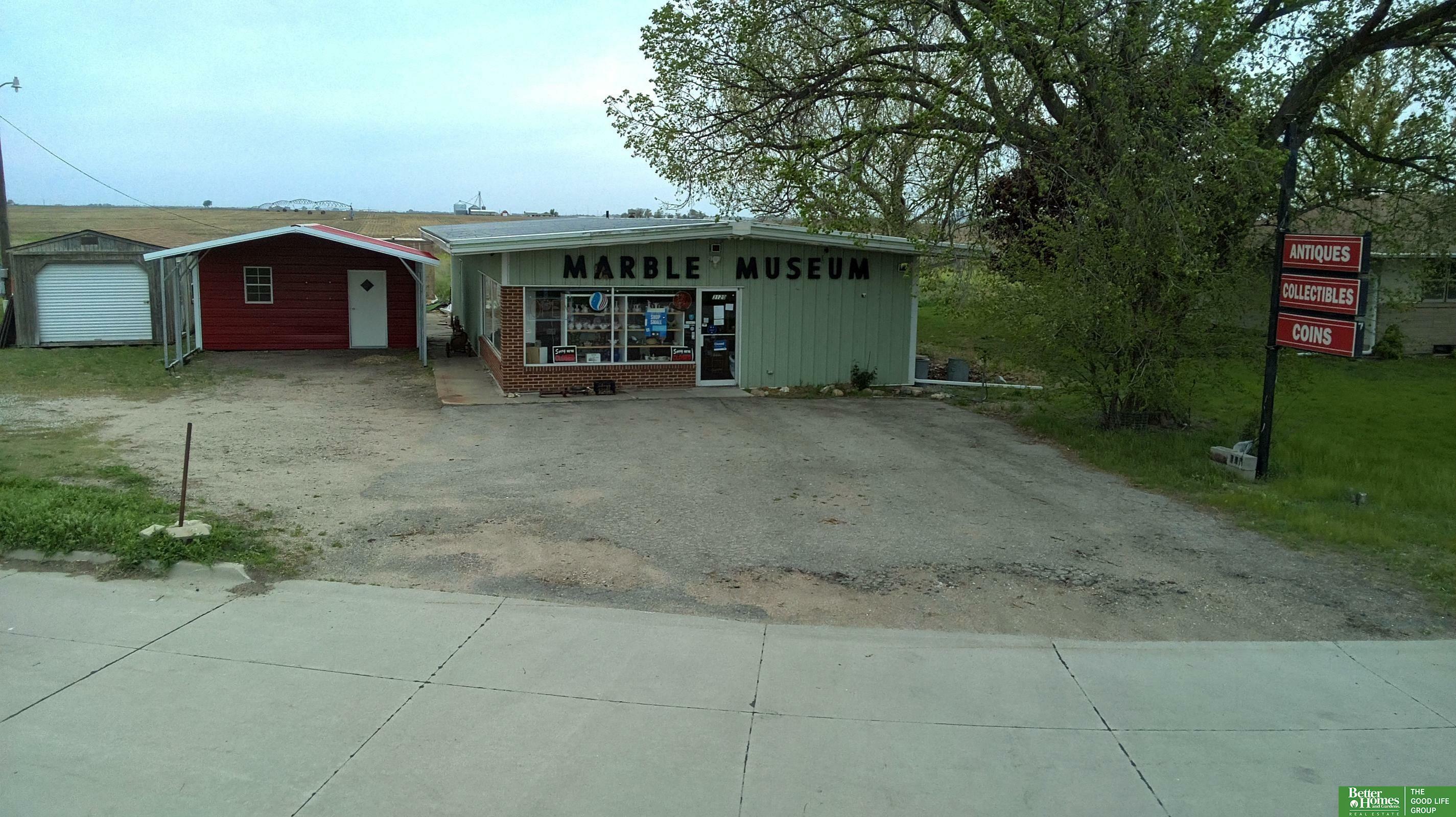 Property Photo: 3120 S Lincoln Avenue NE 68467