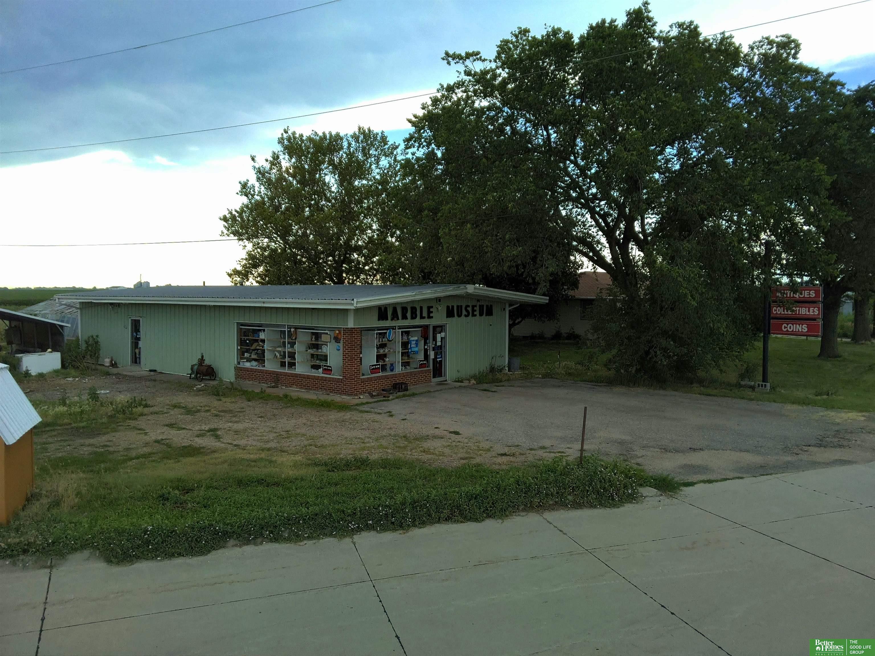Property Photo: 3120 S Lincoln Avenue NE 68467