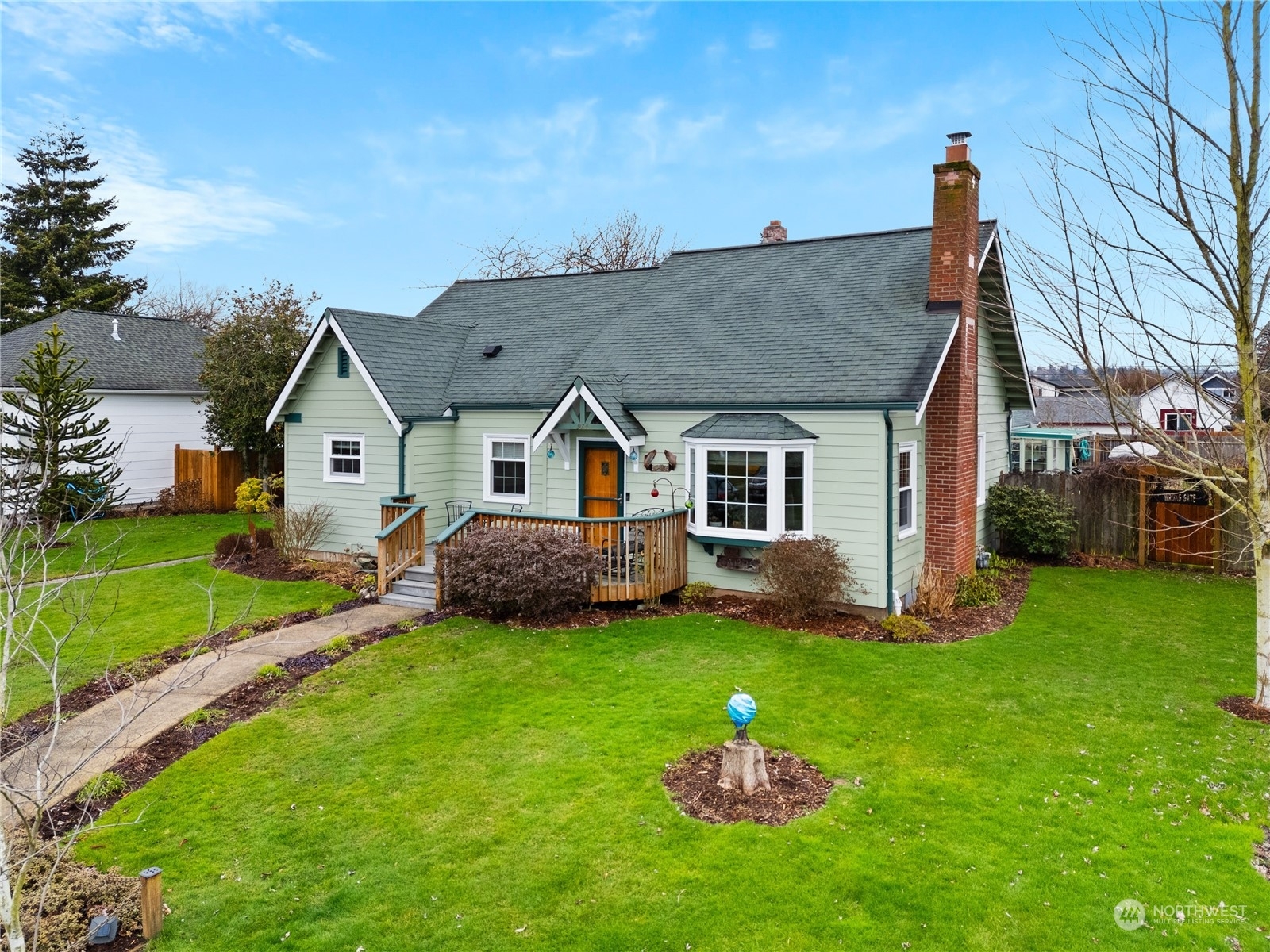 Property Photo:  974  Harrison Avenue  WA 98230 