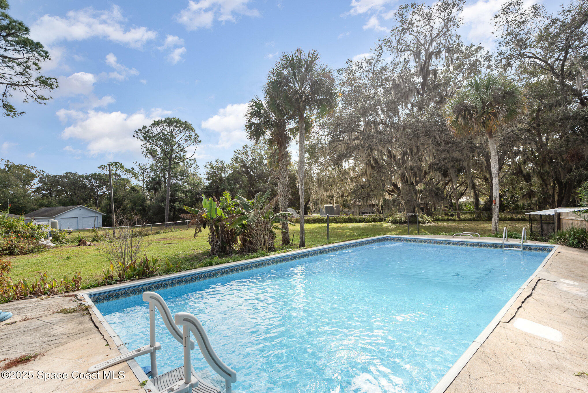 Property Photo: 4215 Burkholm Road FL 32754