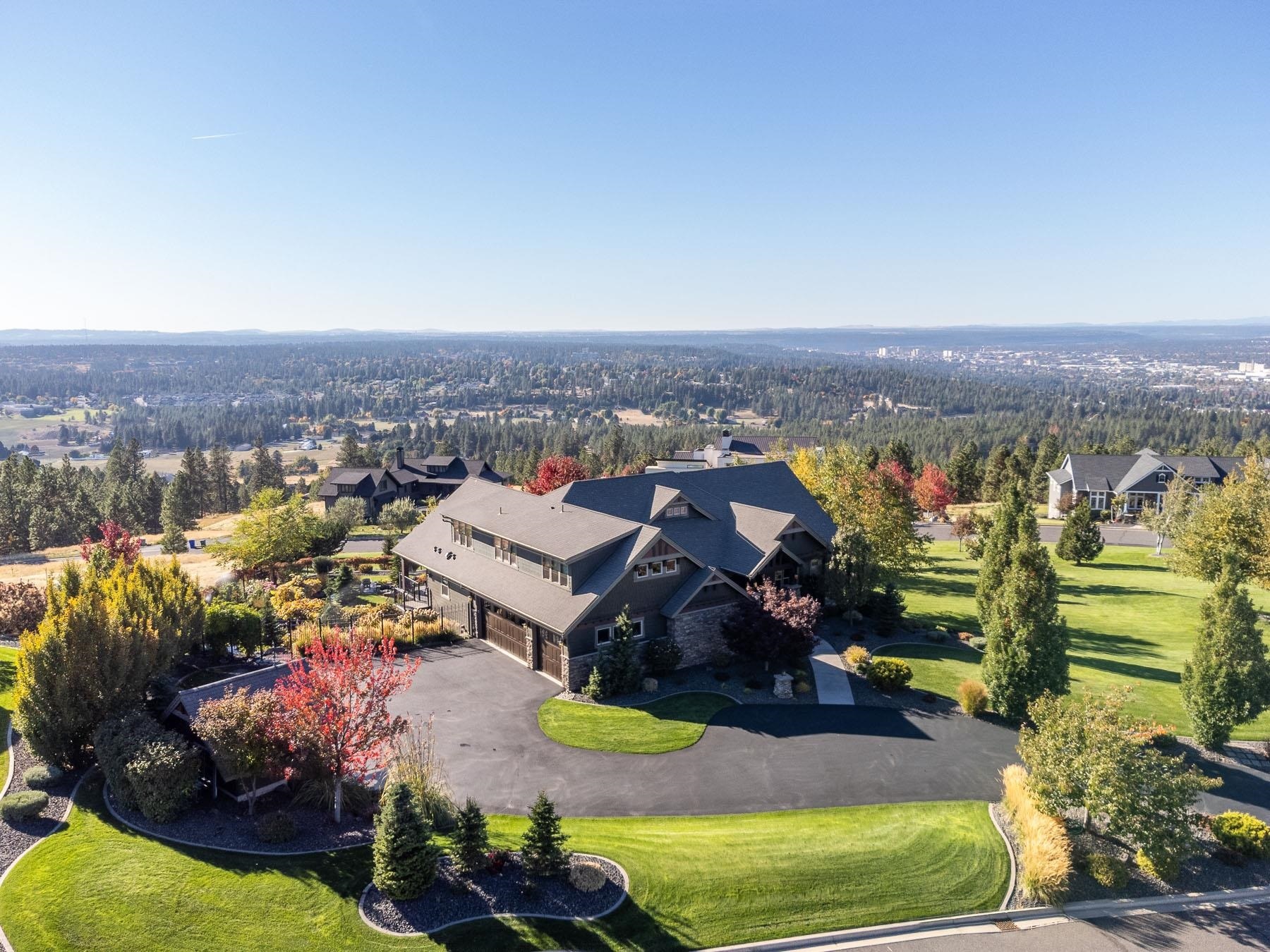 Property Photo:  2510 S Thierman Ln  WA 99223 