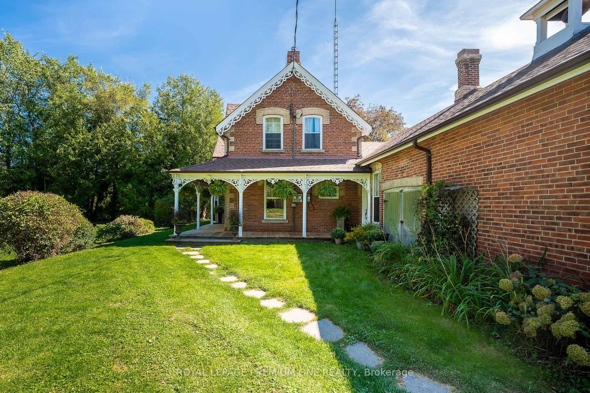 Property Photo: 14650 Heart Lake Road ON L7C 2J7