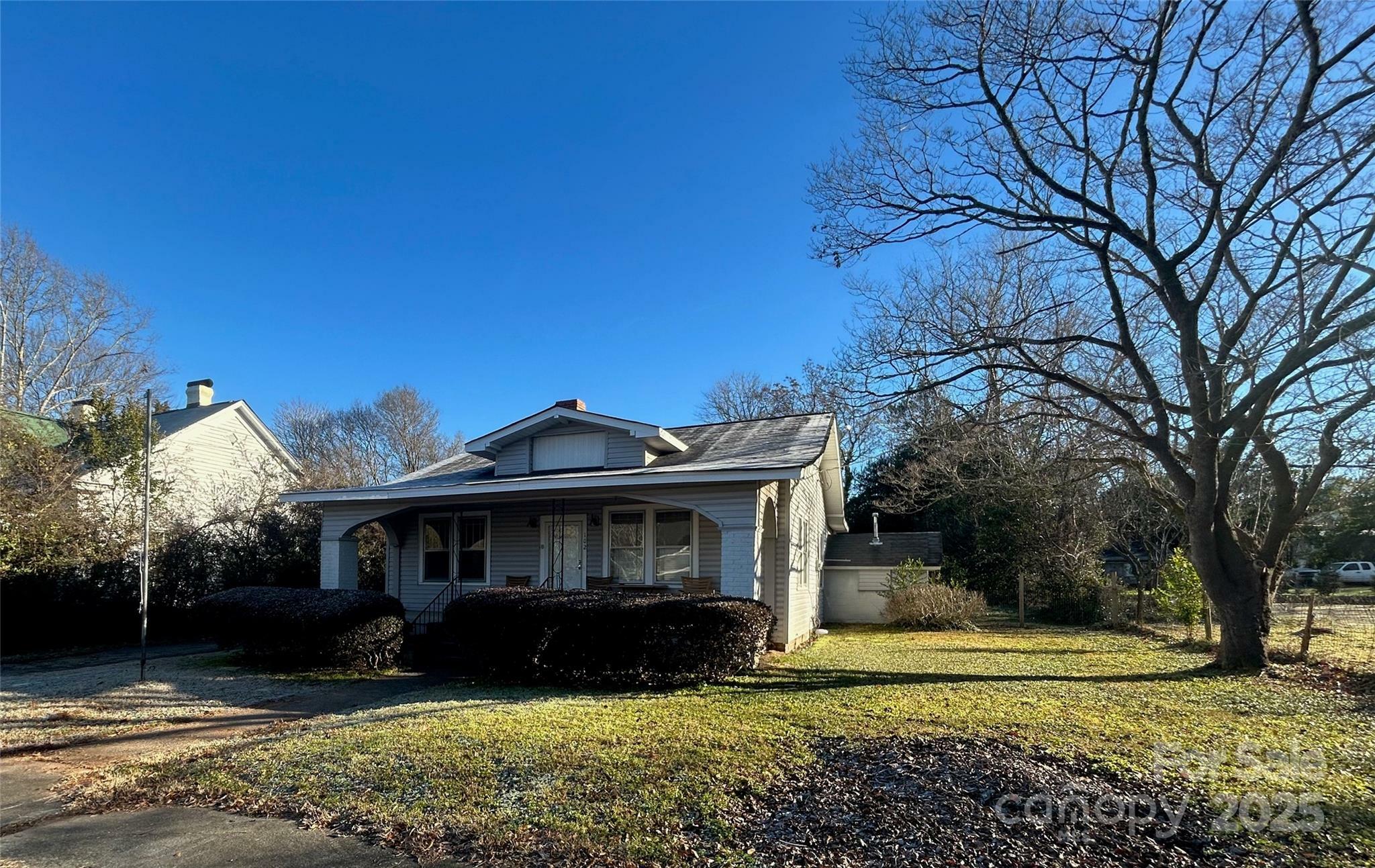 Property Photo:  102 Frazier Street  SC 29180 