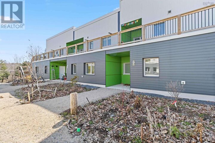 3 Treehouse Lane 201 — photo 1