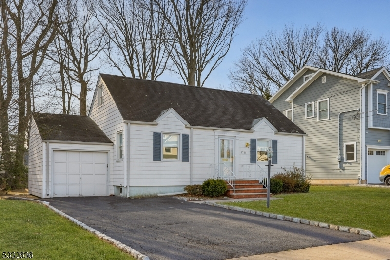 Property Photo:  1726 Florida St  NJ 07090 