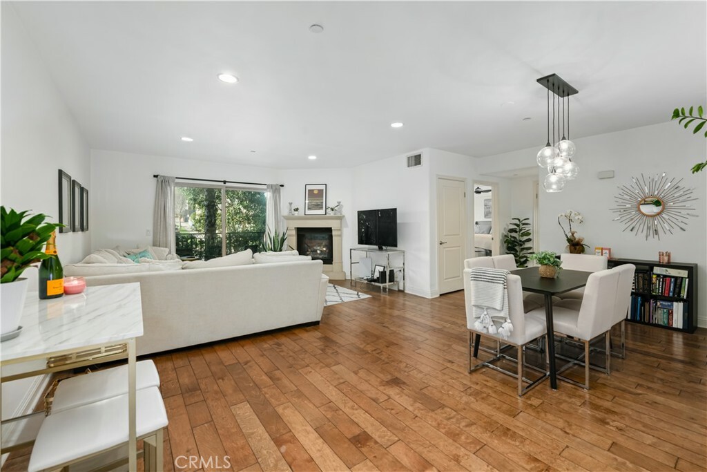 Property Photo:  8238 W Manchester Ave 202  CA 90293 