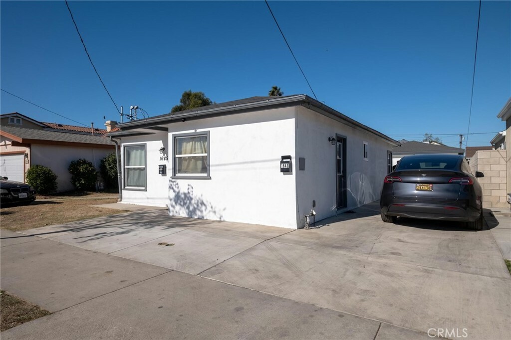 Property Photo:  1645 W 223rd Street  CA 90501 