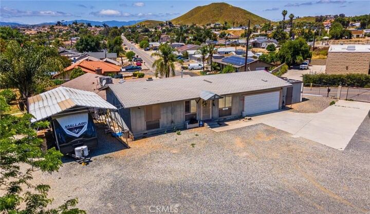 Property Photo:  23991 Vista Way  CA 92587 