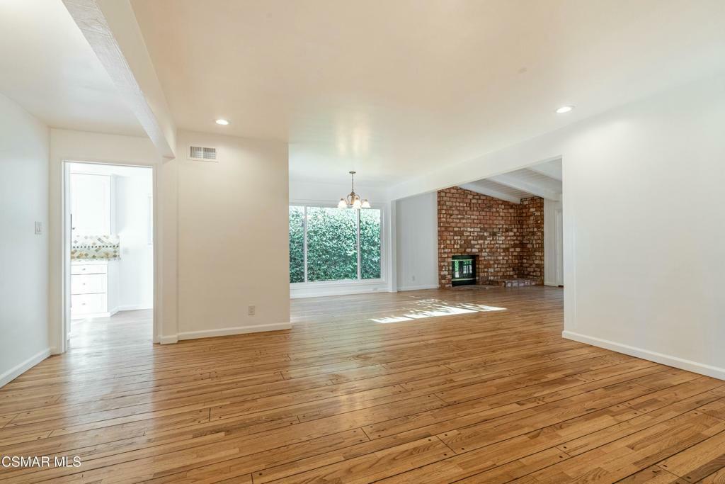 Property Photo:  5423 Saloma Avenue  CA 91411 