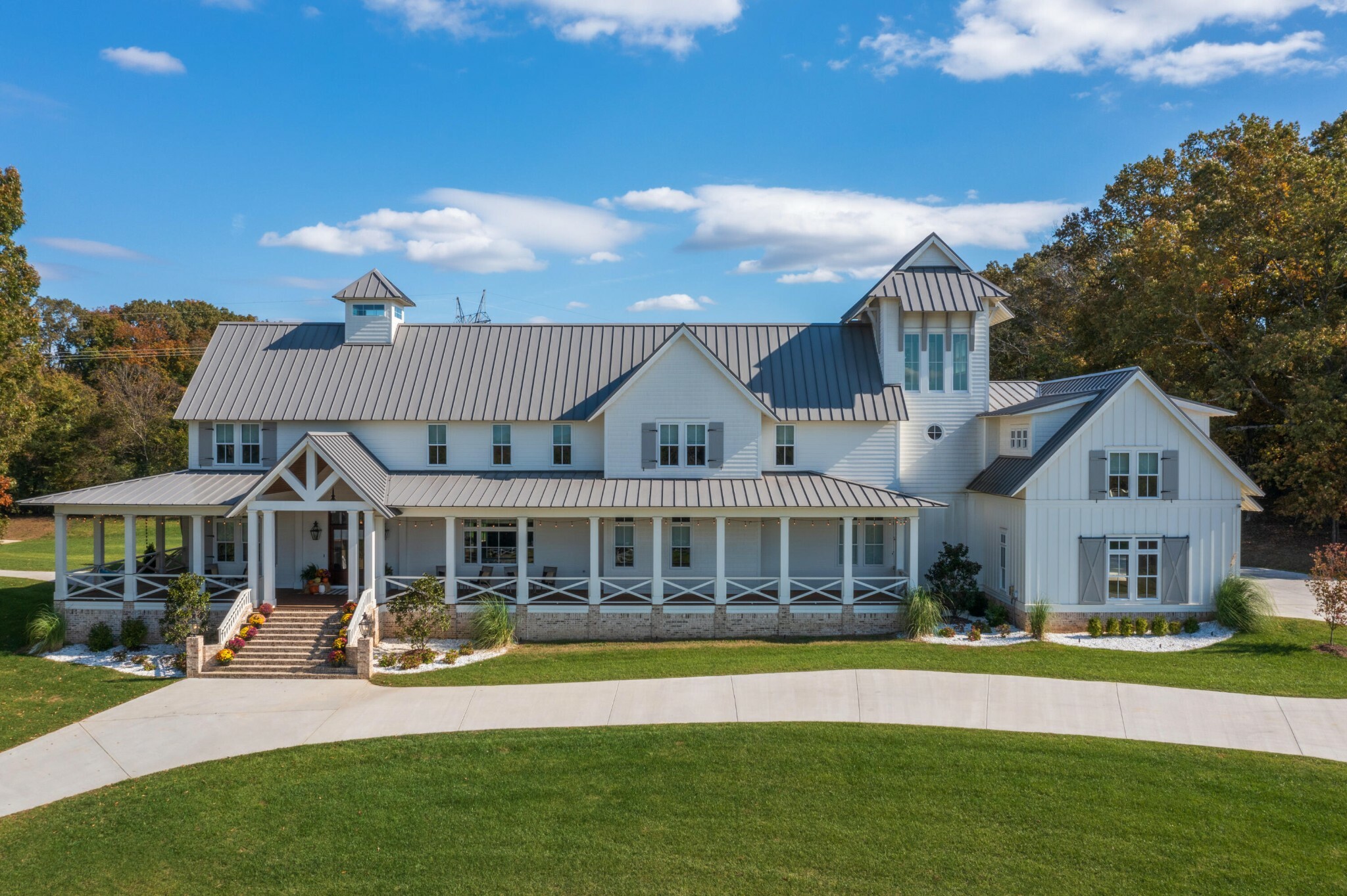 Property Photo: 7468 Noah Reid Road TN 37421