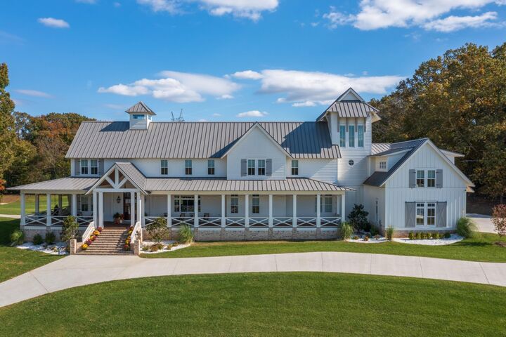 7468 Noah Reid Road  Chattanooga TN 37421 photo