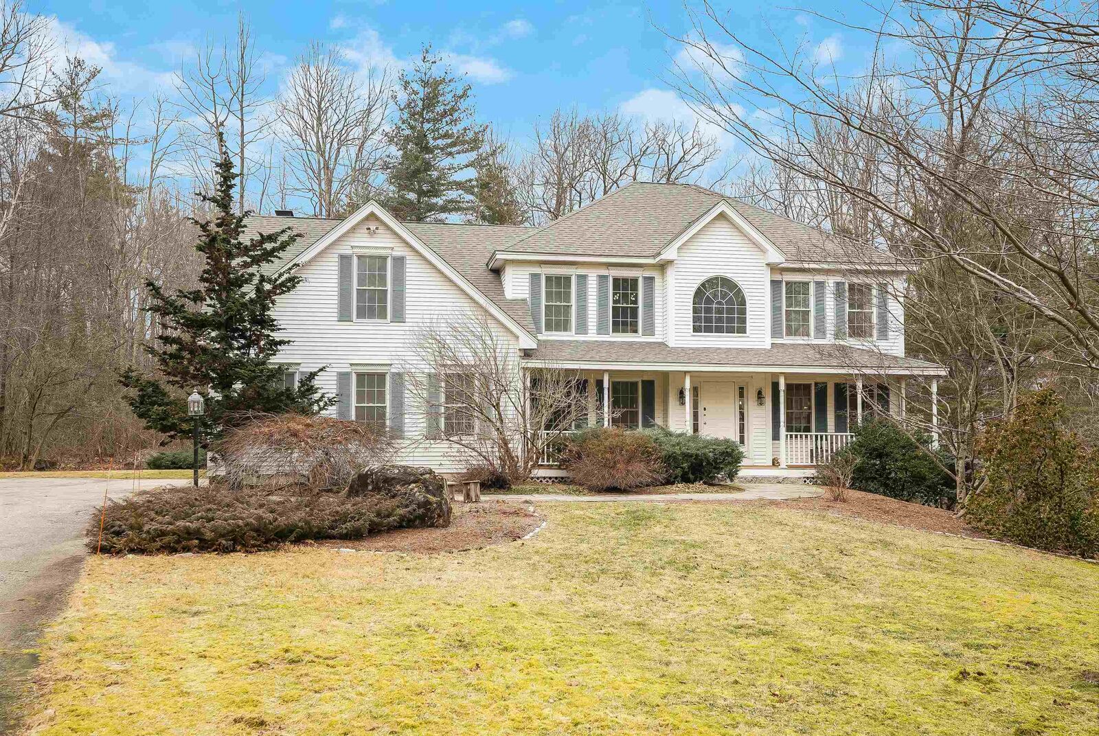 Property Photo:  27 Reverend Houston Drive  NH 03110 