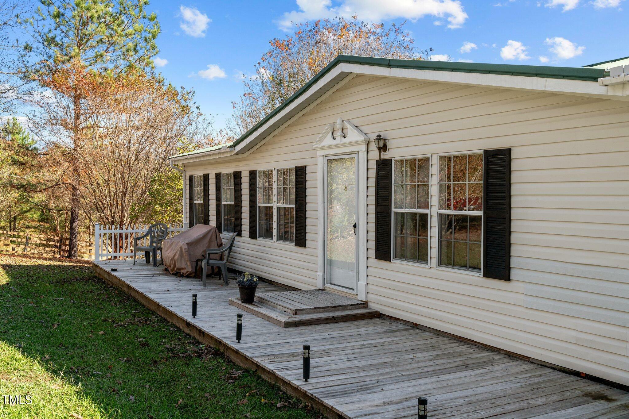Property Photo: 754 Firestone Lane NC 27330