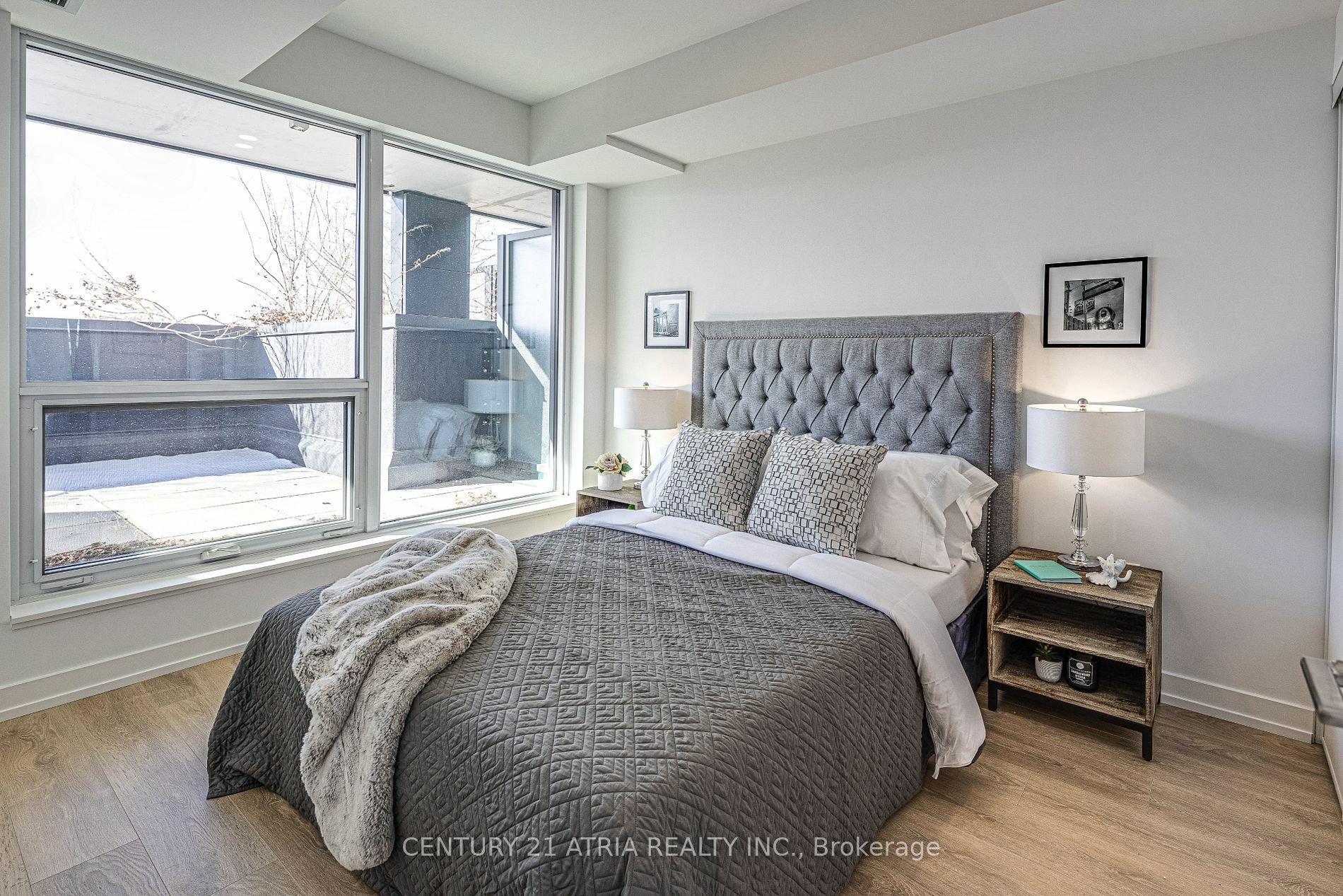 Property Photo:  1100 Sheppard Ave W 521  ON M3K 0E4 