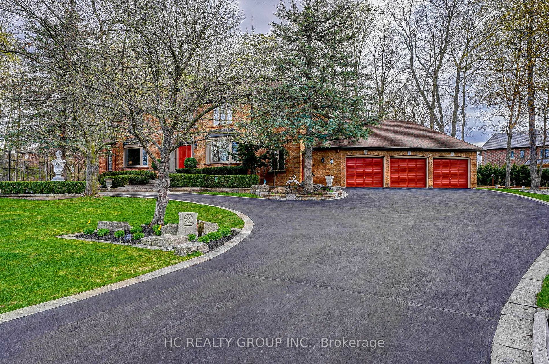 Property Photo:  2 Glenridge Dr  ON L6C 1A1 