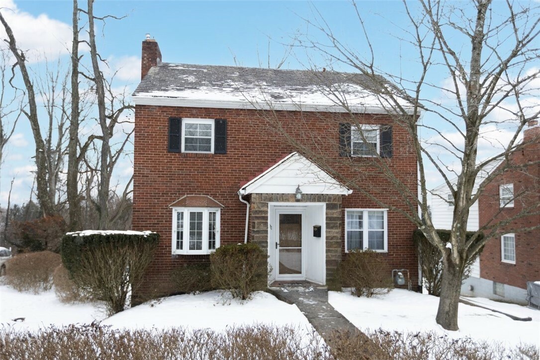 Property Photo:  123 Crescent Hills Rd  PA 15235 