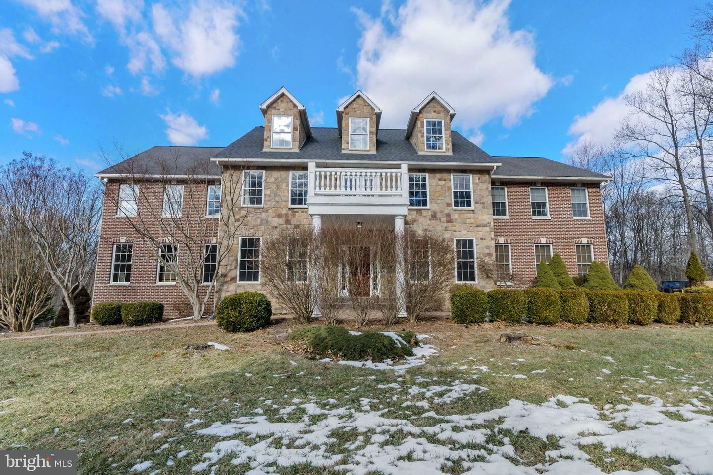 Property Photo:  391 Chesapeake Lane  WV 25427 