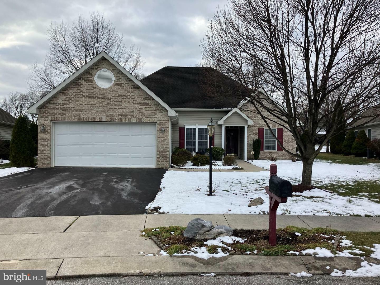 75 Longwood Drive  Mechanicsburg PA 17050 photo