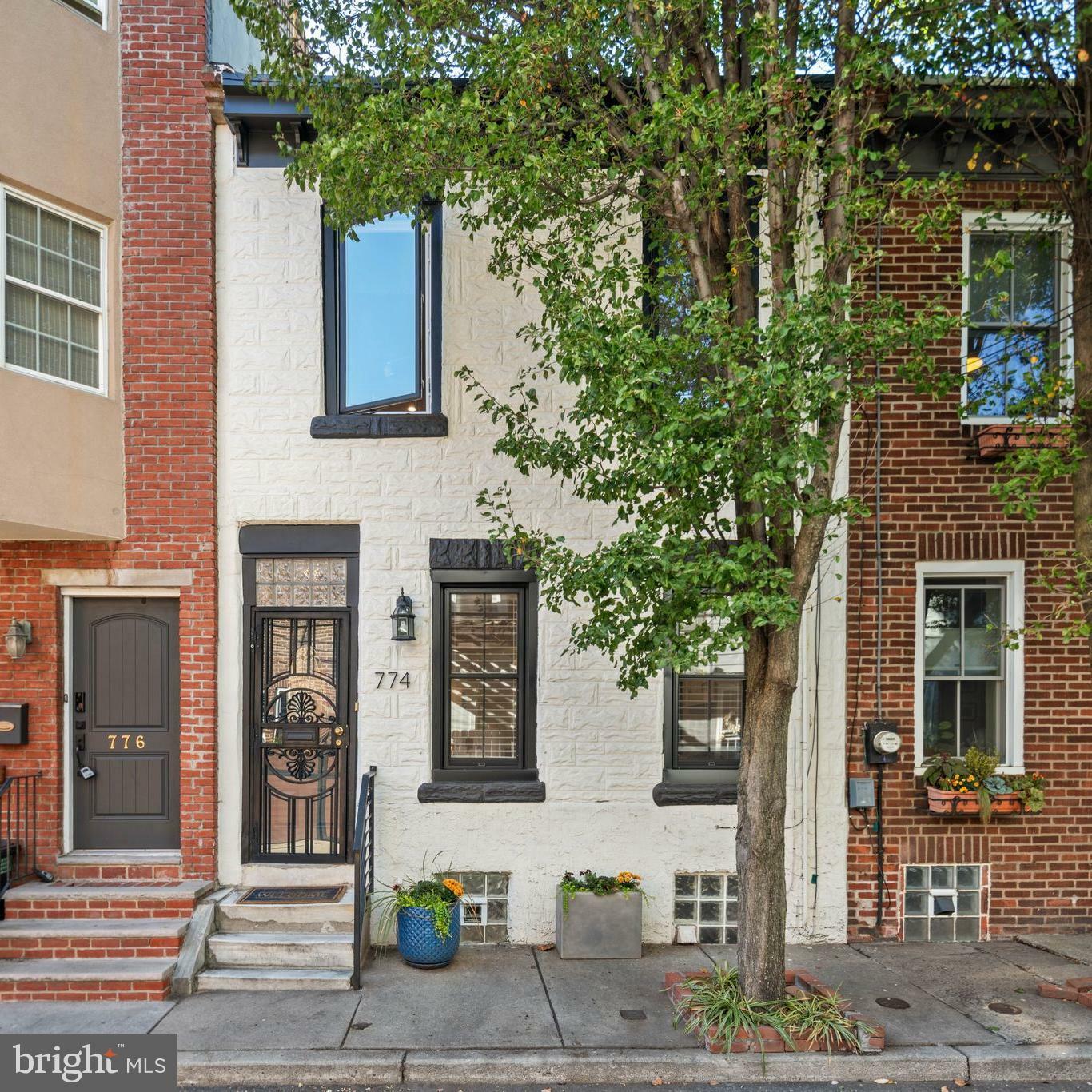 Property Photo:  774 S Harshaw Street  PA 19146 