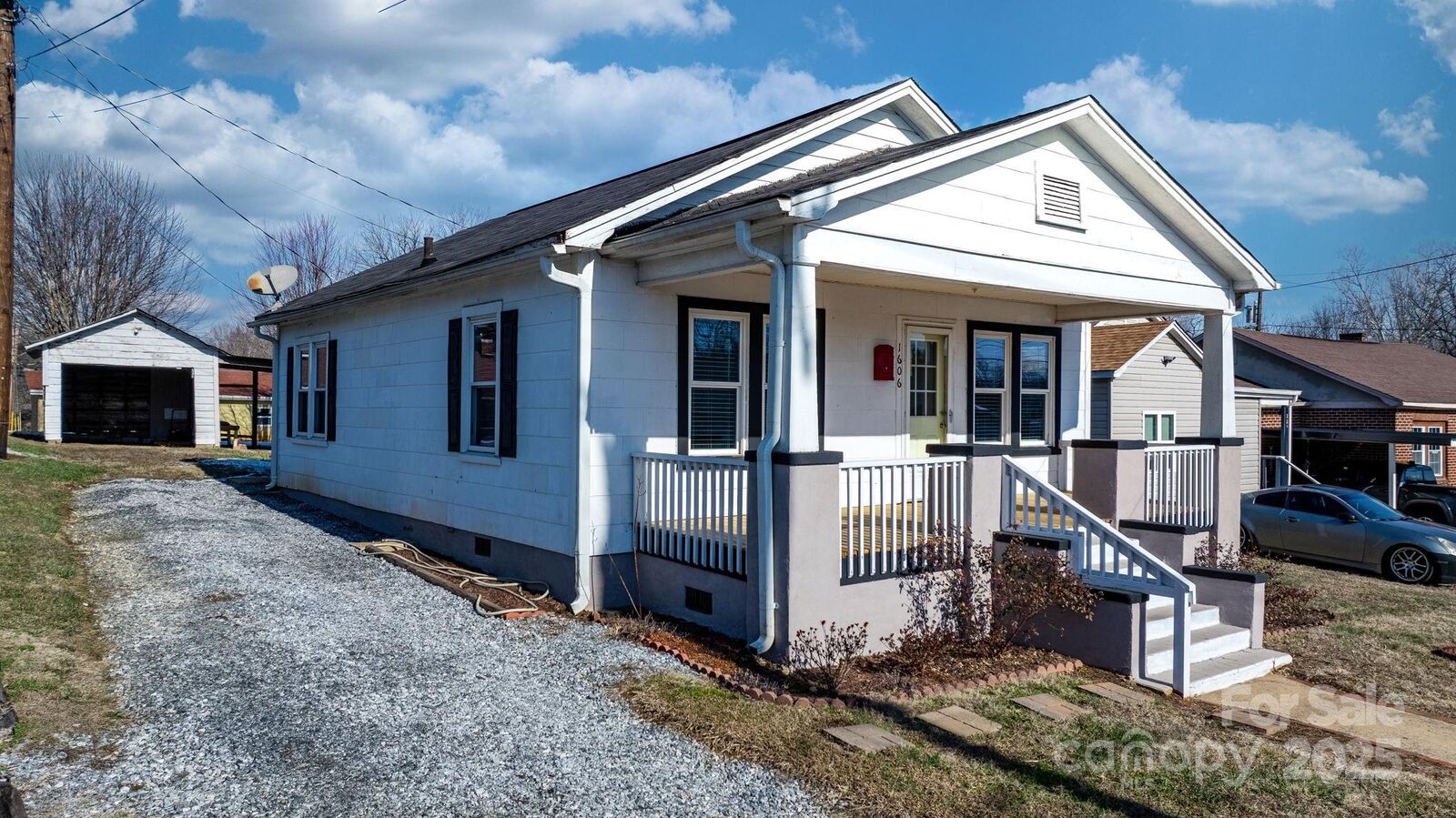 Property Photo:  1606 College Avenue SW  NC 28645