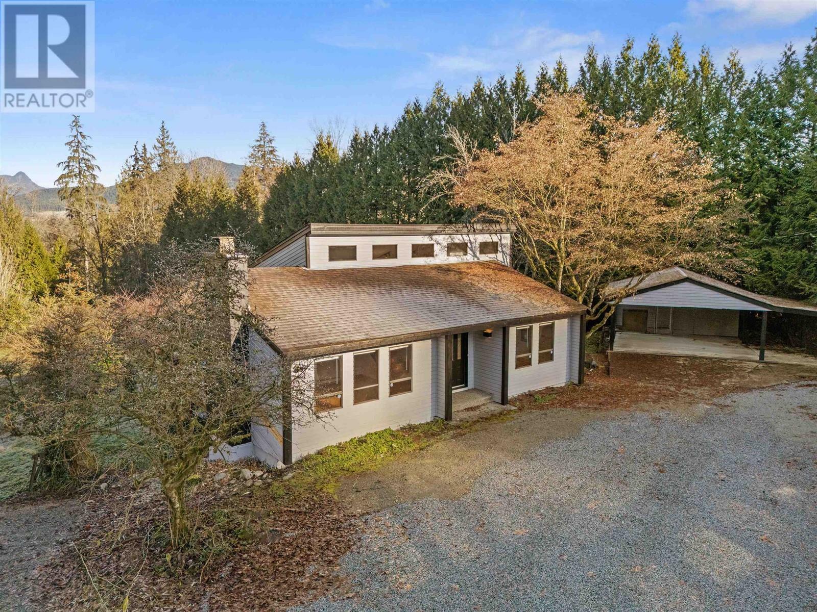 Property Photo:  25443 Bosonworth Avenue  BC V2W 1G9 