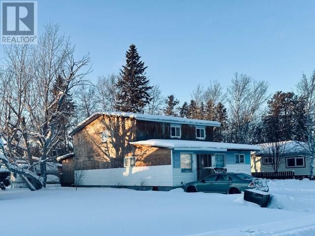 Property Photo:  83 Pine Crescent  NT X0E 0P0 