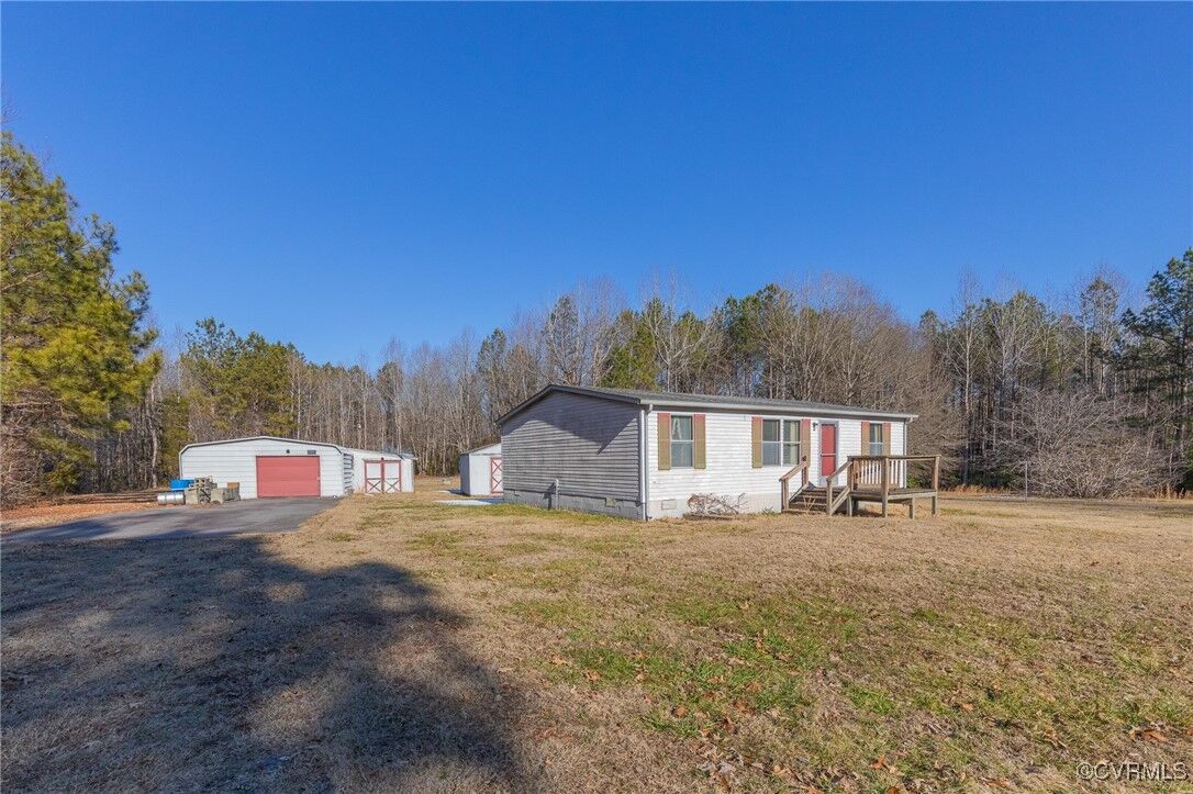 Property Photo: 22271 Elms Lane VA 23842
