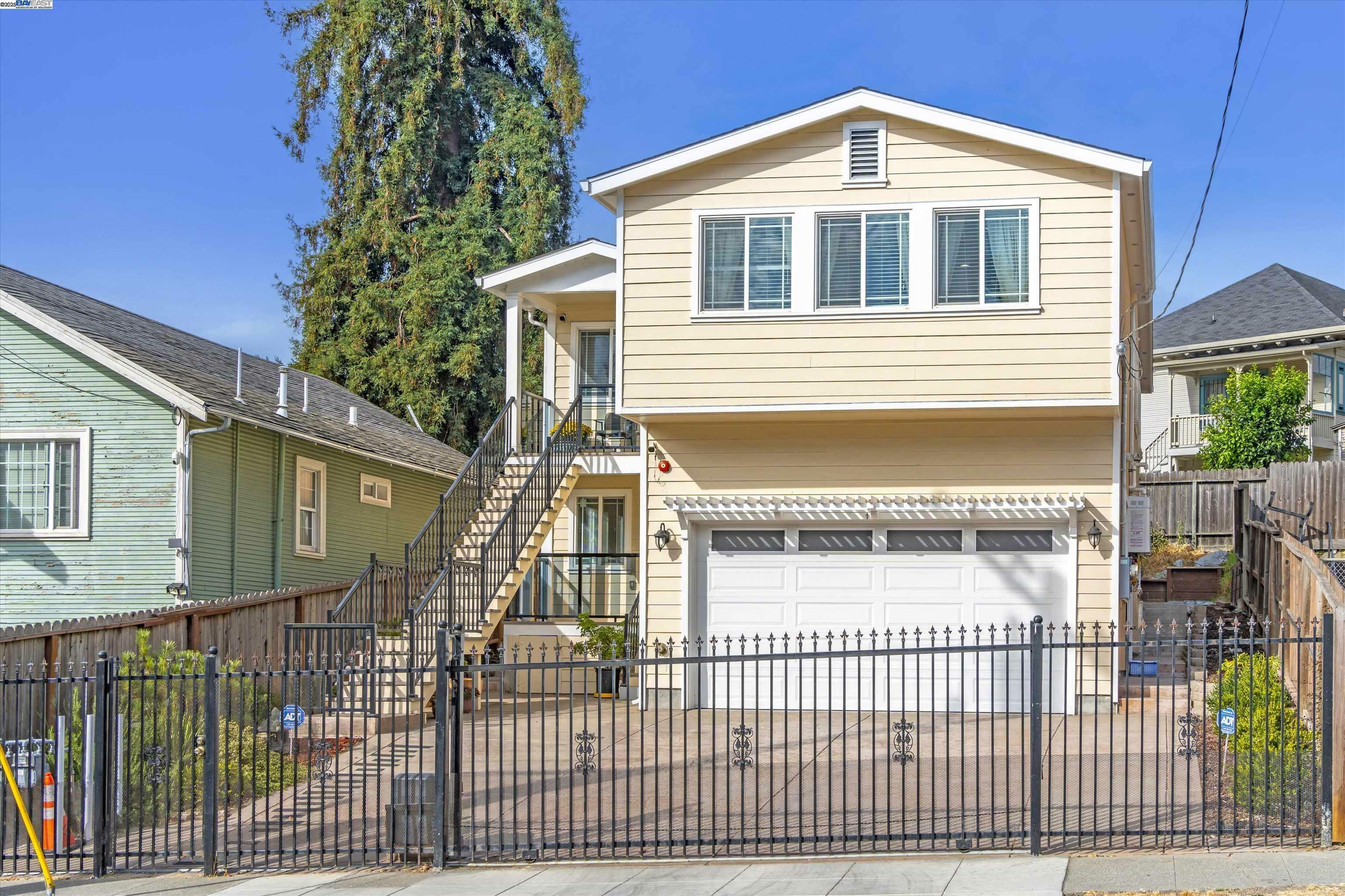 Property Photo:  2521 Highland Ave  CA 94606 