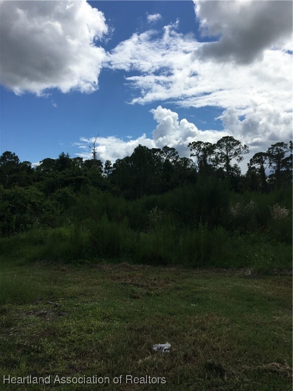 Property Photo: 1626 Lindberg Avenue FL 33852