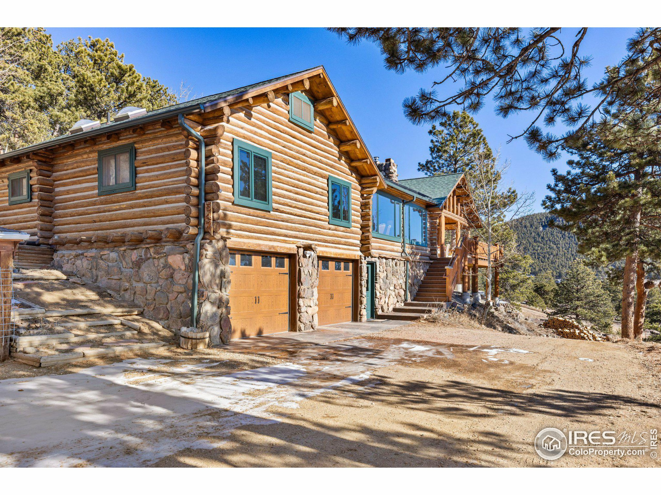 Property Photo:  547 Taylor Rd  CO 80540 