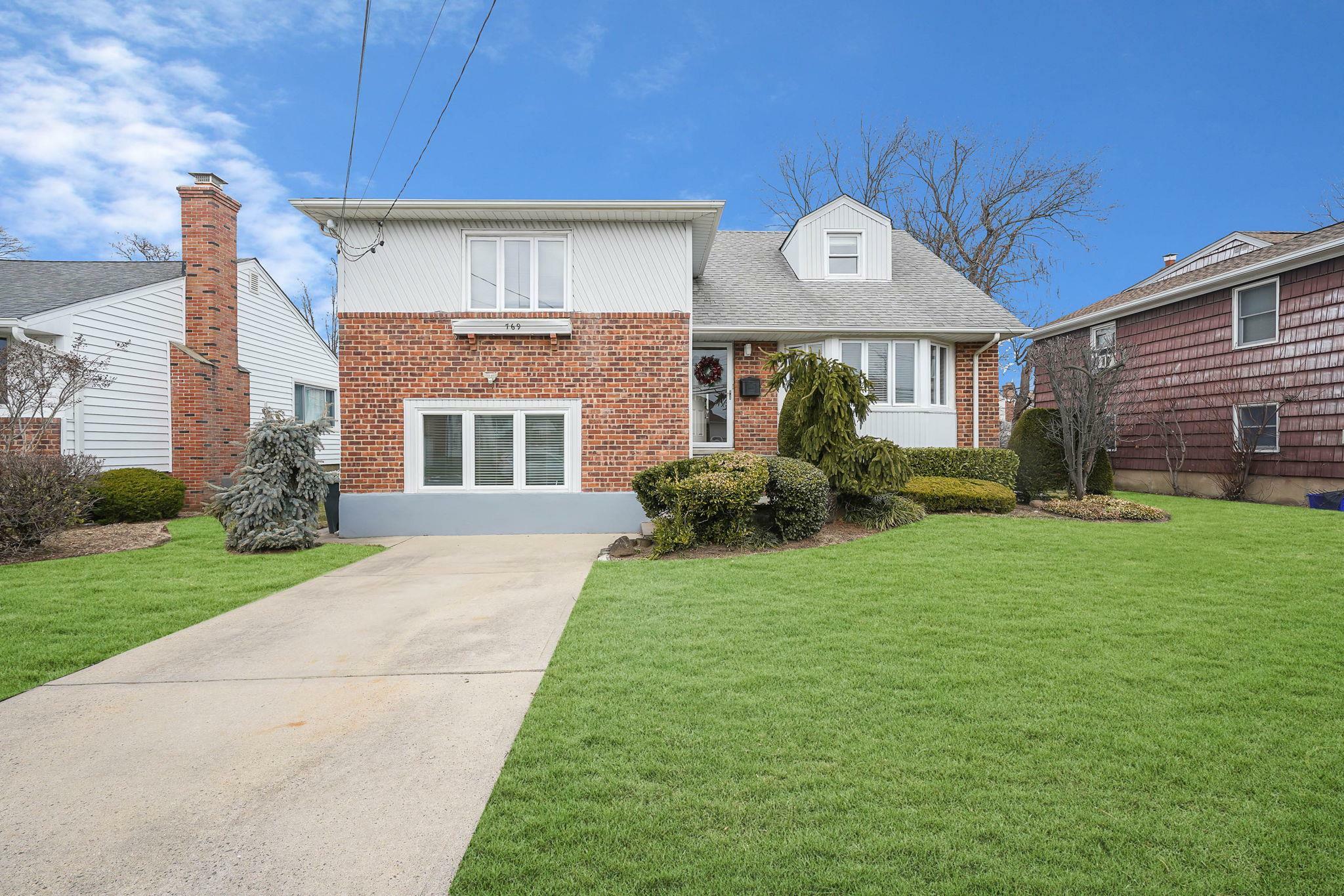 Property Photo: 769 Washington Street NY 11510