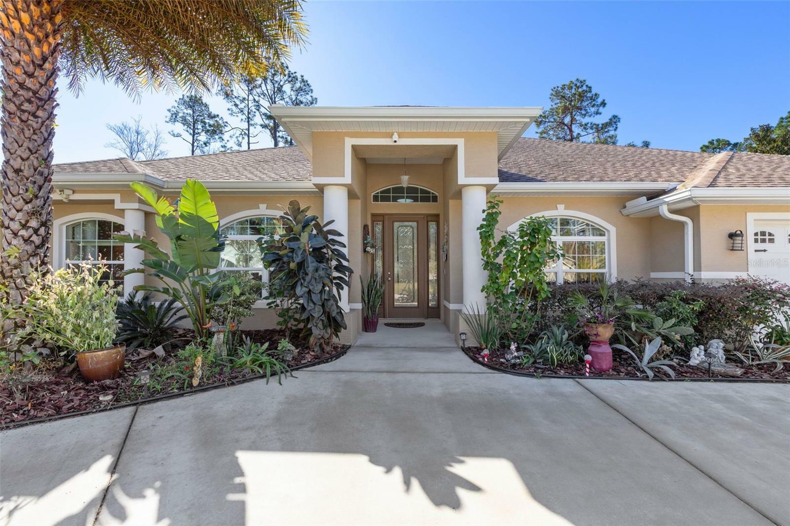 Property Photo: 27 Ethan Allen Drive FL 32164