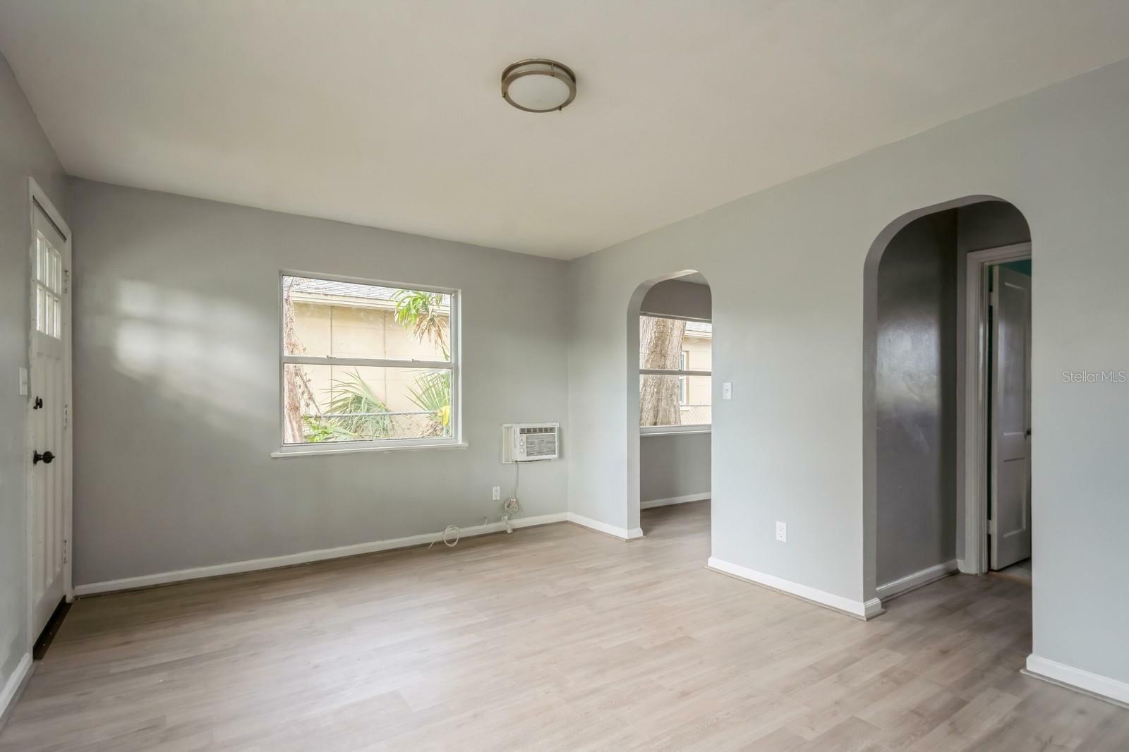 Property Photo:  763 Paris Avenue S  FL 33701 